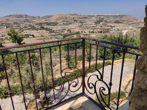 The Loft Gozo Apartment ซากฮรา ภายนอก รูปภาพ